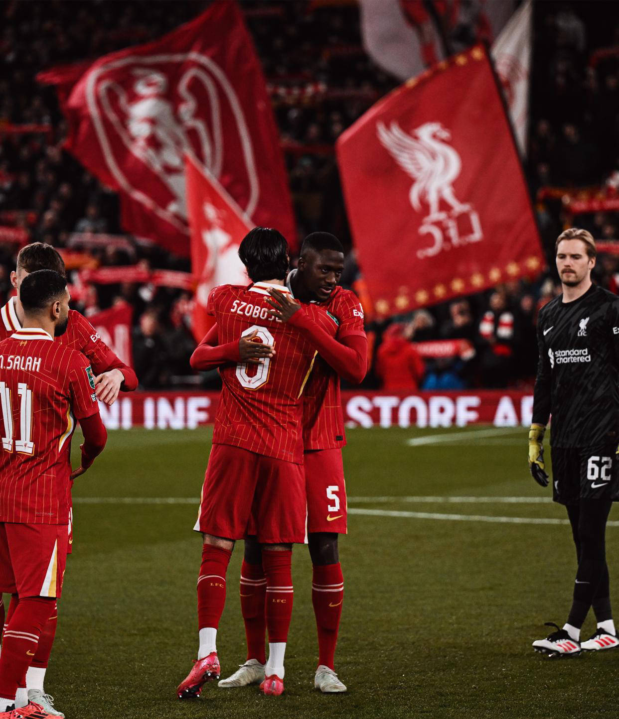 包含利物浦逆袭主场大胜,联赛领跑形势稳固,战绩斐然的词条 包含利物浦逆袭主场大胜,联赛领跑形势稳固,战绩斐然的词条